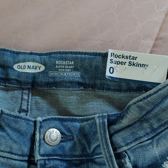 Old Navy Jeans - Picture 2 of 4